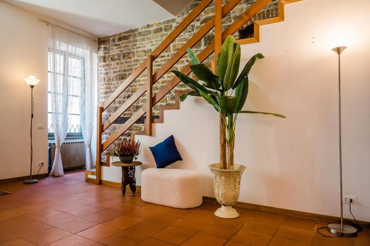 ברגמו Feel - Salvecchio Apartments 0*,  איטליה