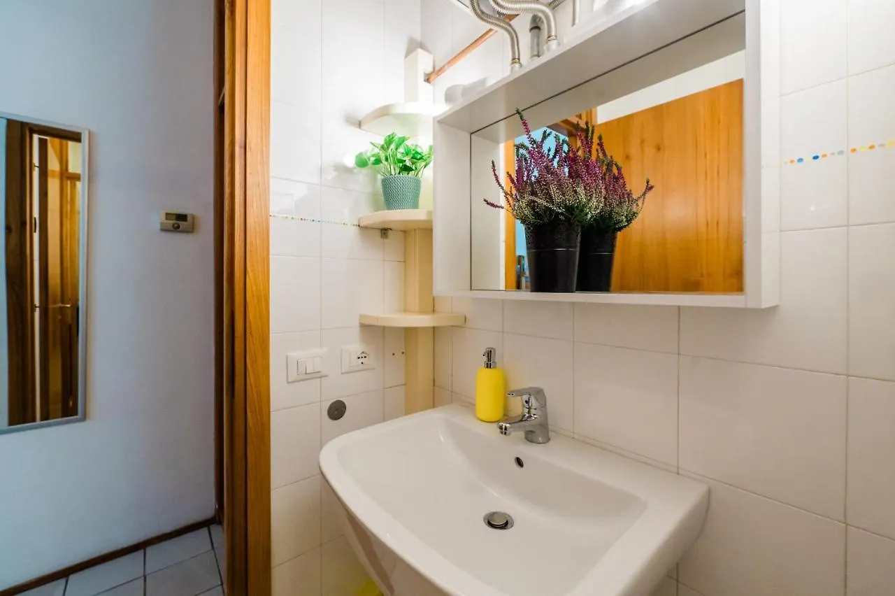 ברגמו Feel - Salvecchio Apartments 0*,  איטליה